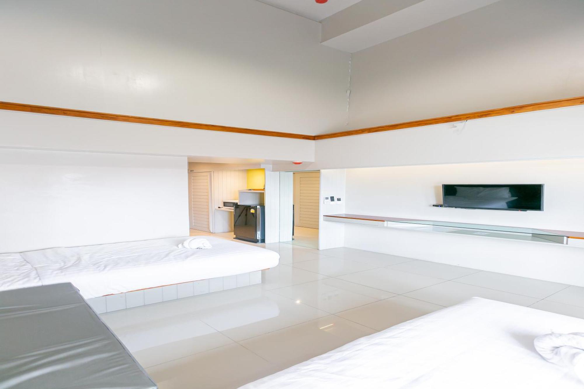 A Room Bangkok Sathorn Buitenkant foto