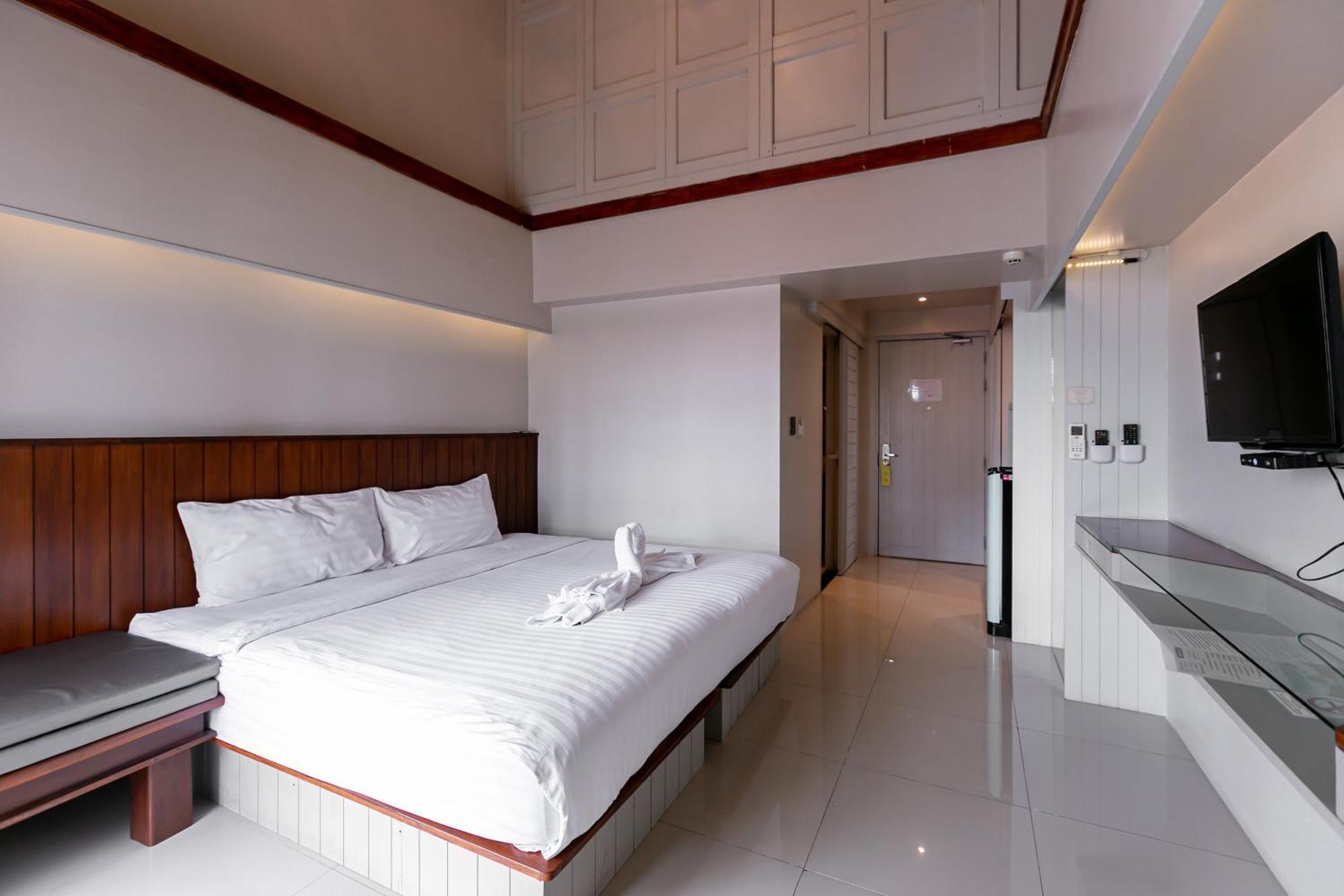 A Room Bangkok Sathorn Buitenkant foto