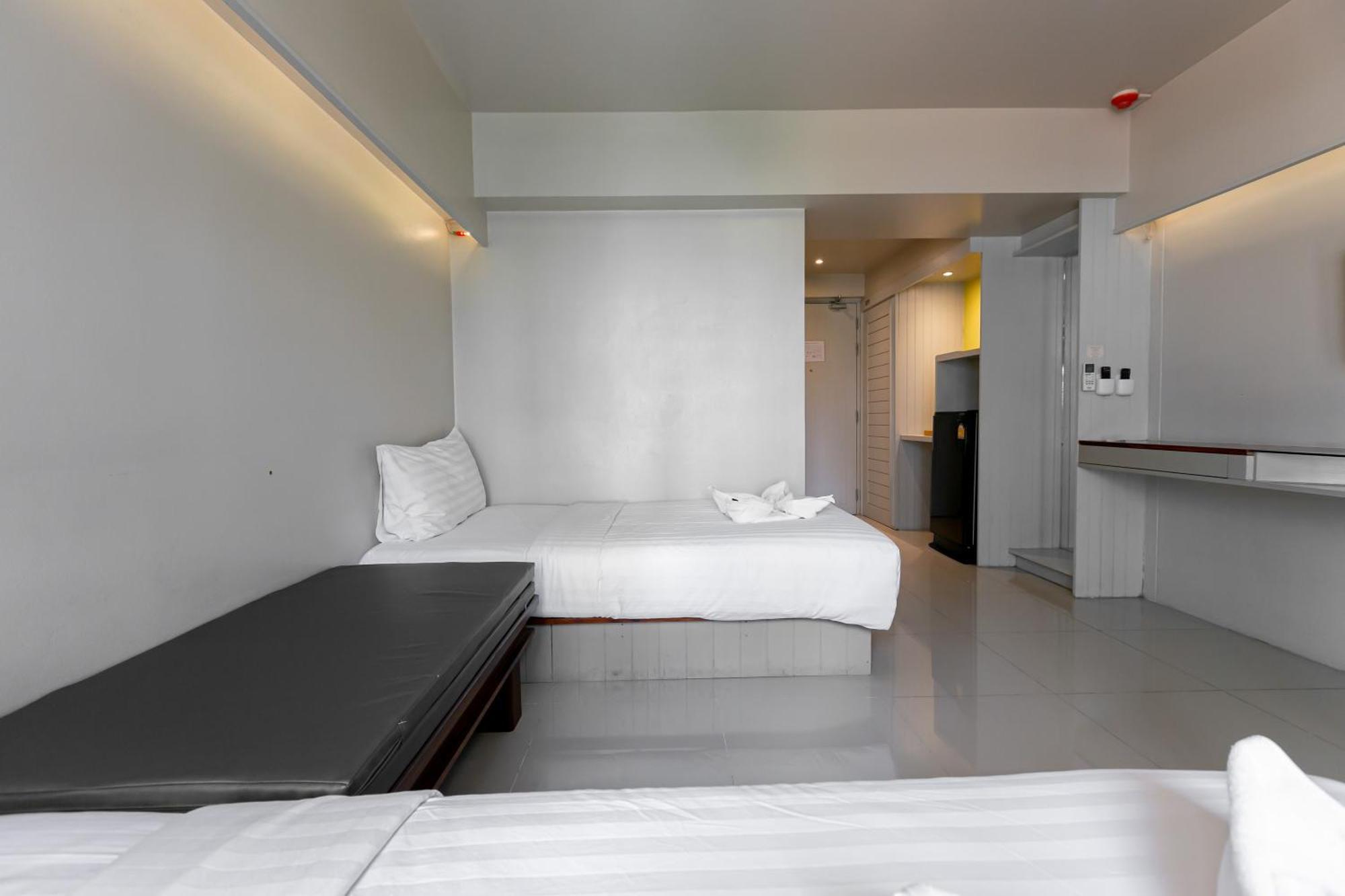 A Room Bangkok Sathorn Buitenkant foto