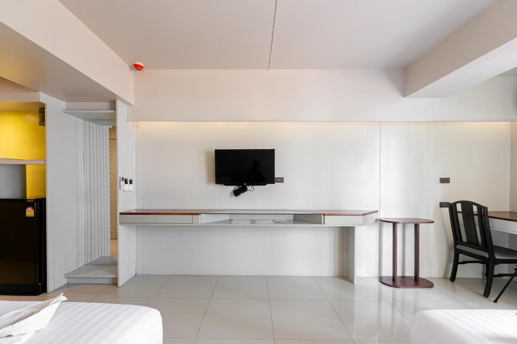 A Room Bangkok Sathorn Buitenkant foto