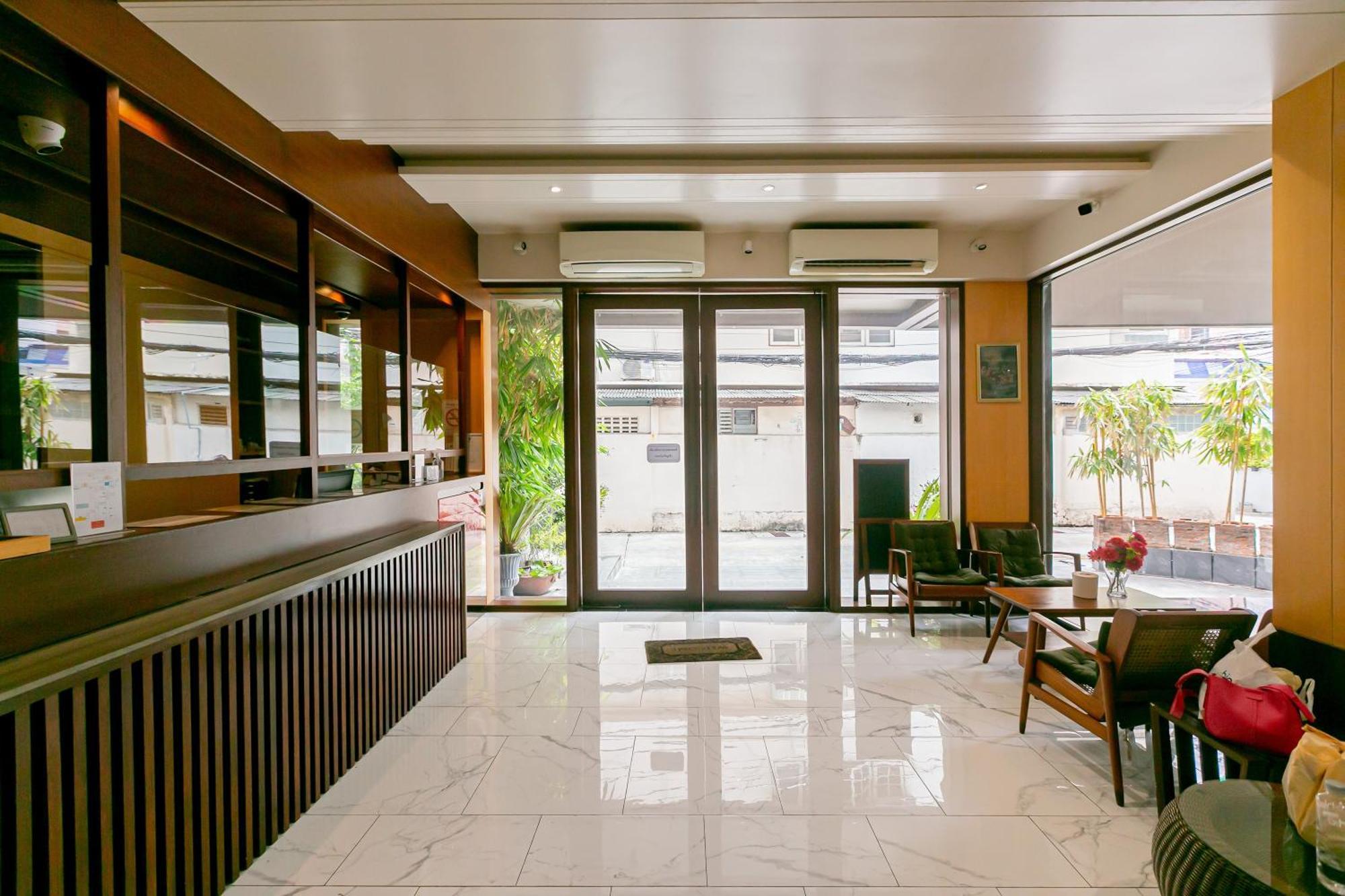 A Room Bangkok Sathorn Buitenkant foto