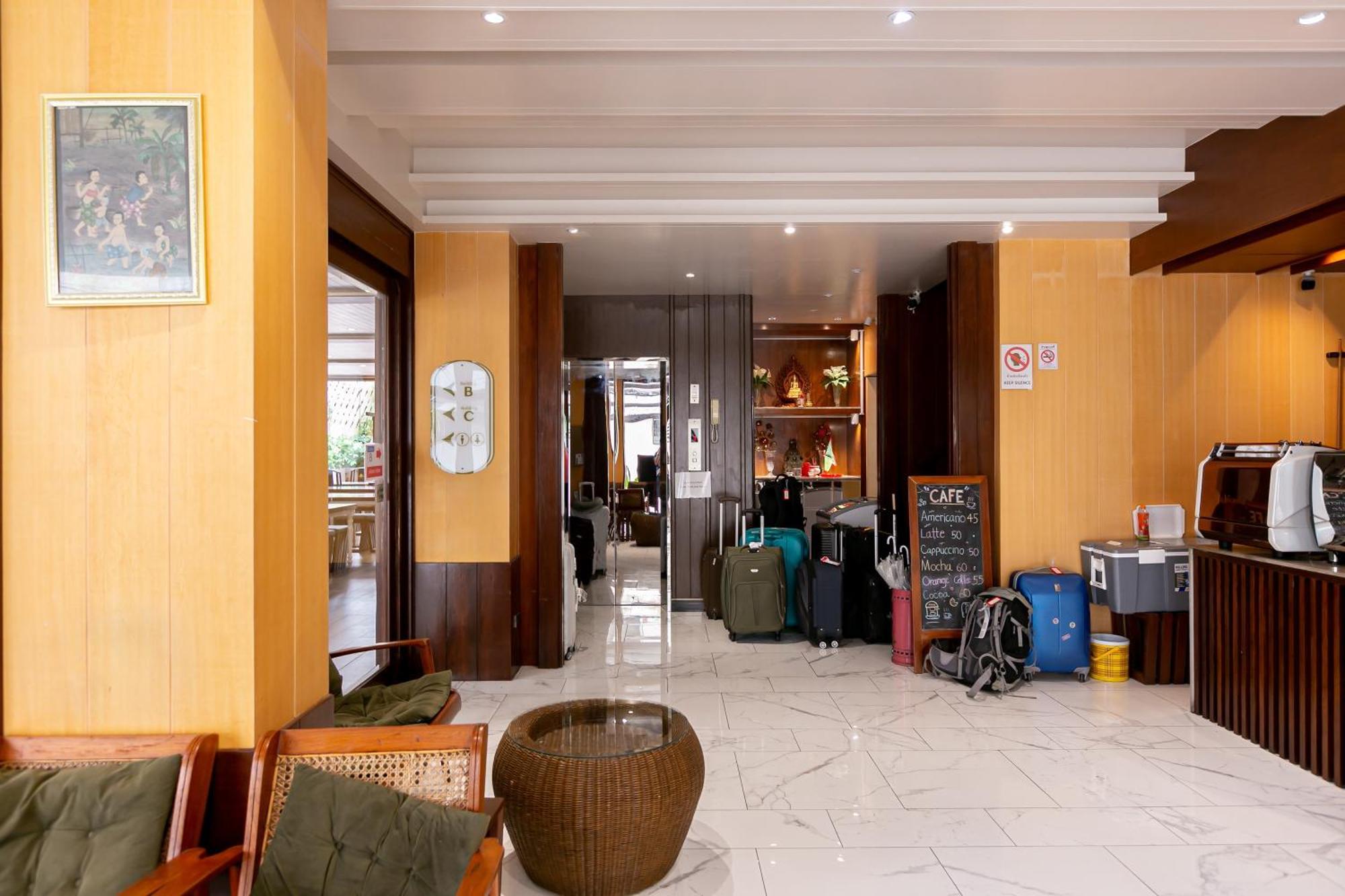 A Room Bangkok Sathorn Buitenkant foto